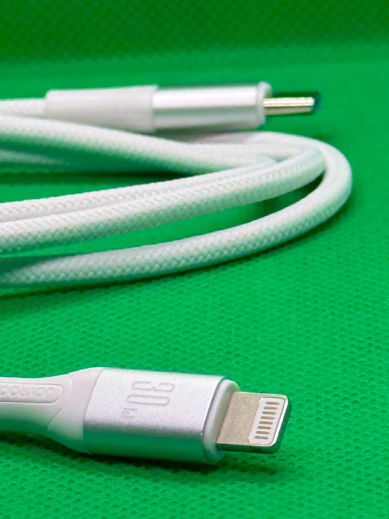 Joyroom S-A28 30W Fast Charging Data Cable Type-C To Lightning