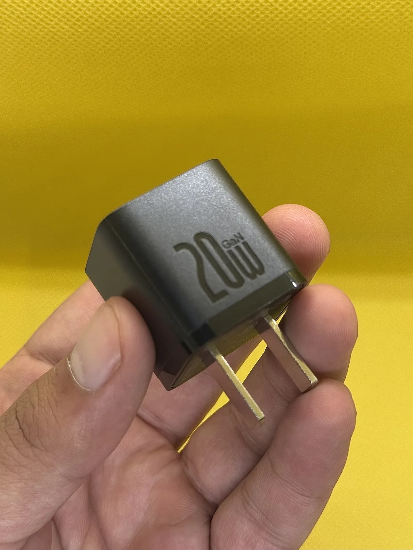 baseus-gan5-charger-mini-bk-20w